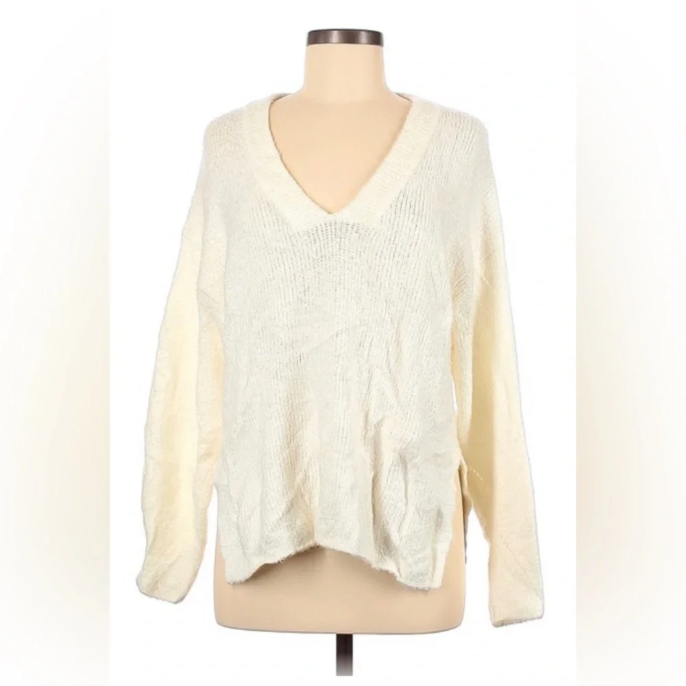 Urban Outfitters Ivory Pullover Sweater - Picture 1 of 8